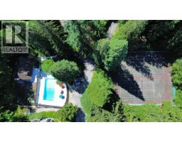 834 Hendecourt Road, North Vancouver, BC V7K2Y2 Photo 26