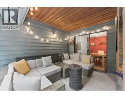 834 Hendecourt Road, North Vancouver, BC V7K2Y2 Photo 6