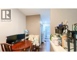 215 4155 Central Boulevard, Burnaby, BC V5H4X2 Photo 8