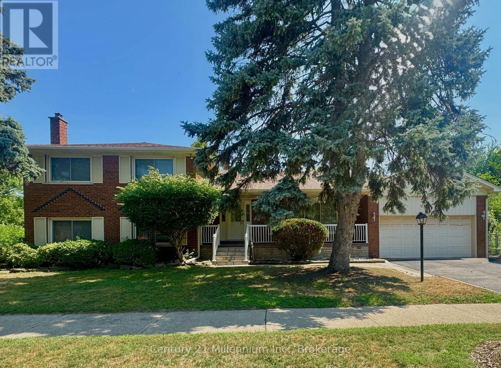 Photo of 353 Chantenay Drive