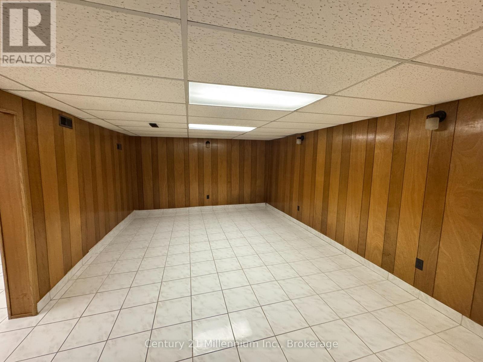 353 CHANTENAY DRIVE - Image 36