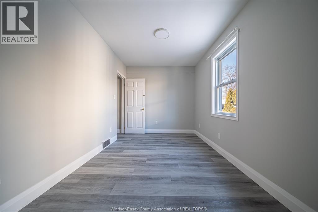 1748 Kildare Road — photo 10