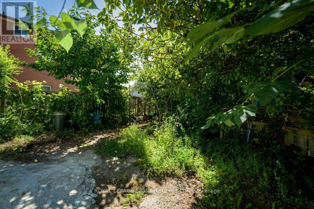 724 VAUGHAN ROAD - Image 19