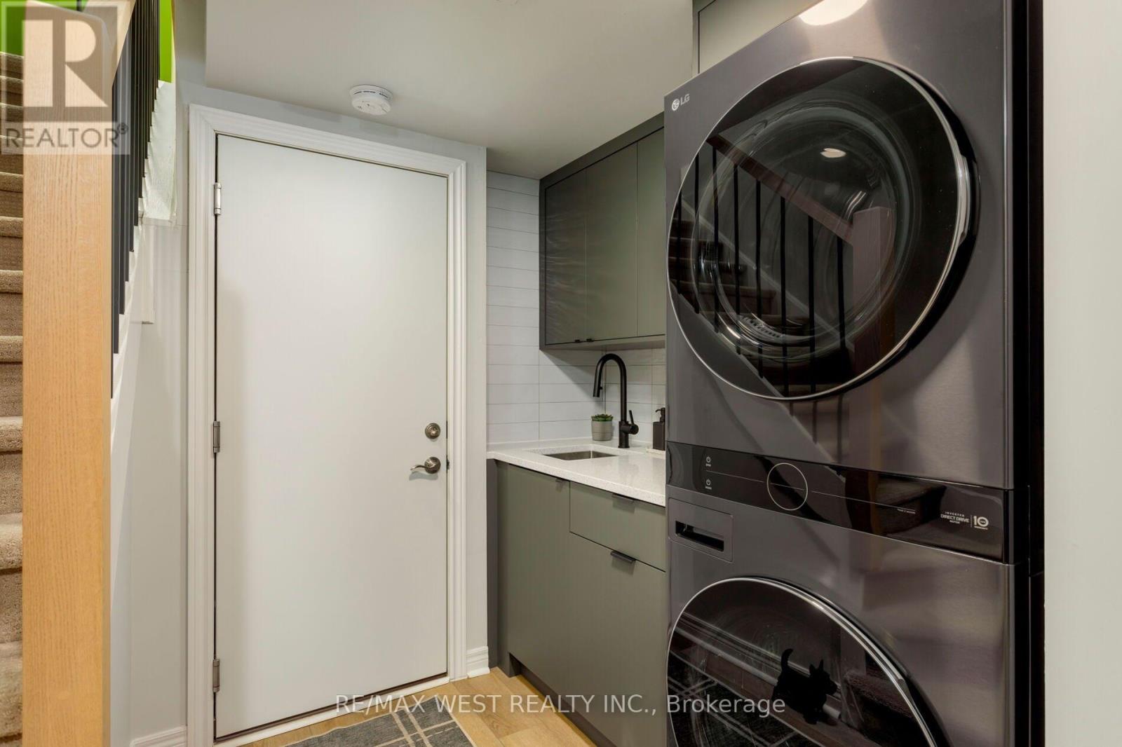 #3 175 GRAND AVENUE - Image 38