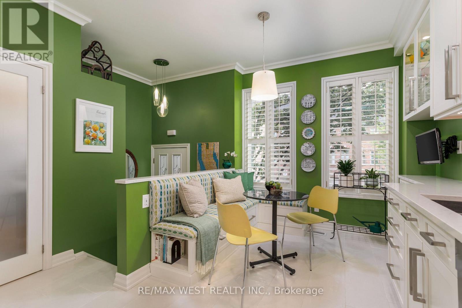 #3 175 GRAND AVENUE - Image 4
