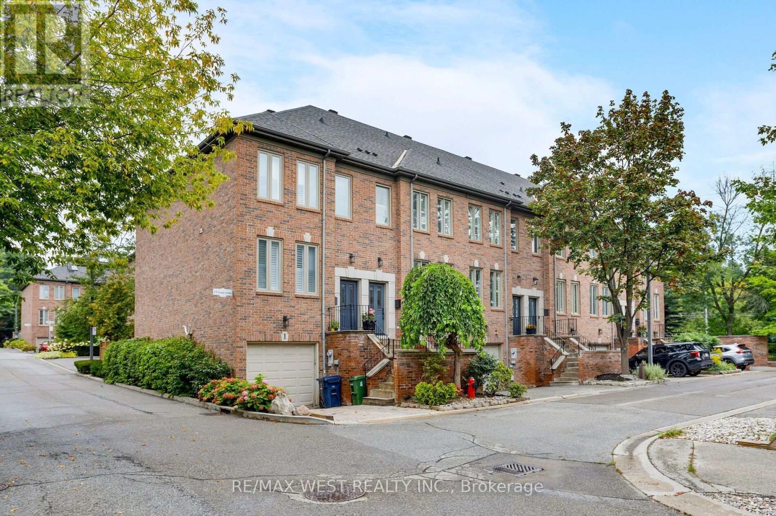 #3 175 GRAND AVENUE - 48