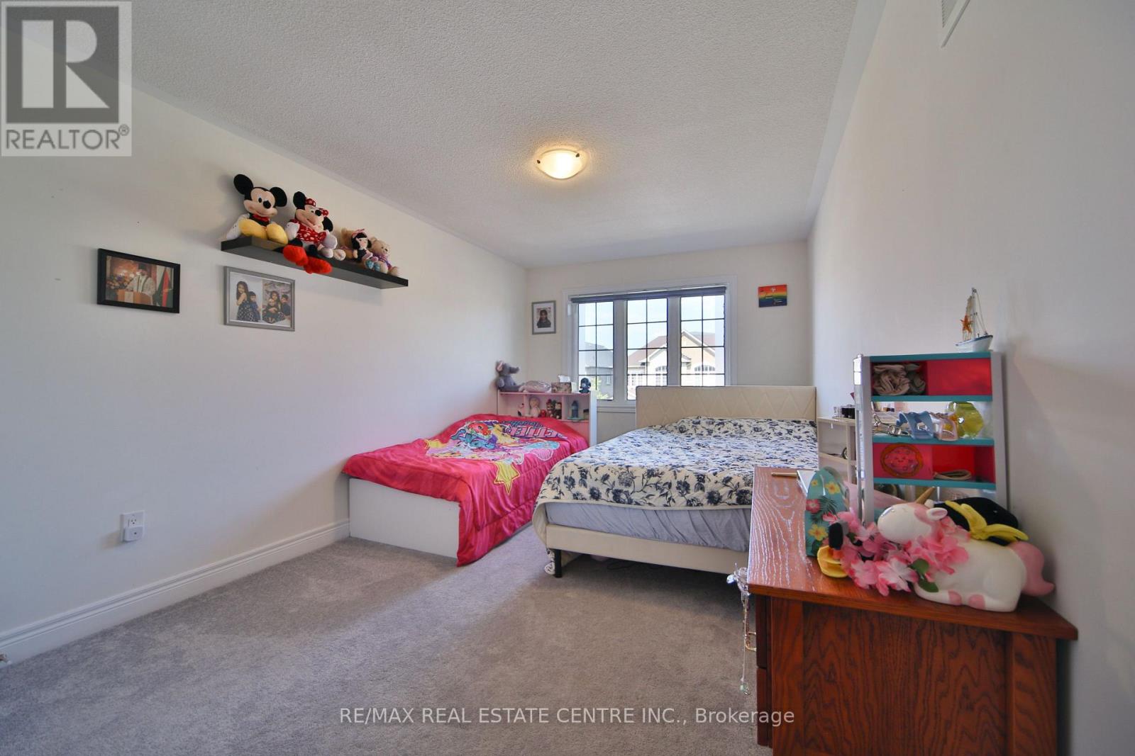 106 BRANIGAN CRESCENT - 24