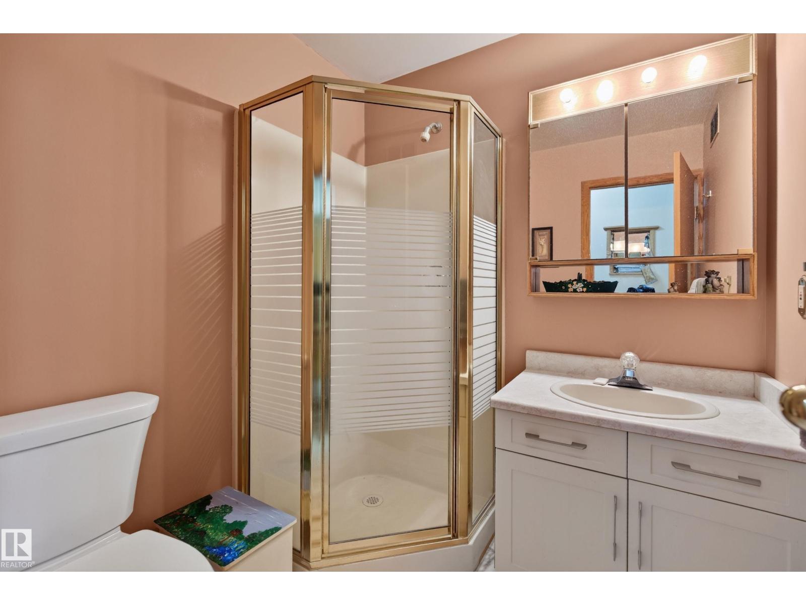 5712 123 AV NW - 17