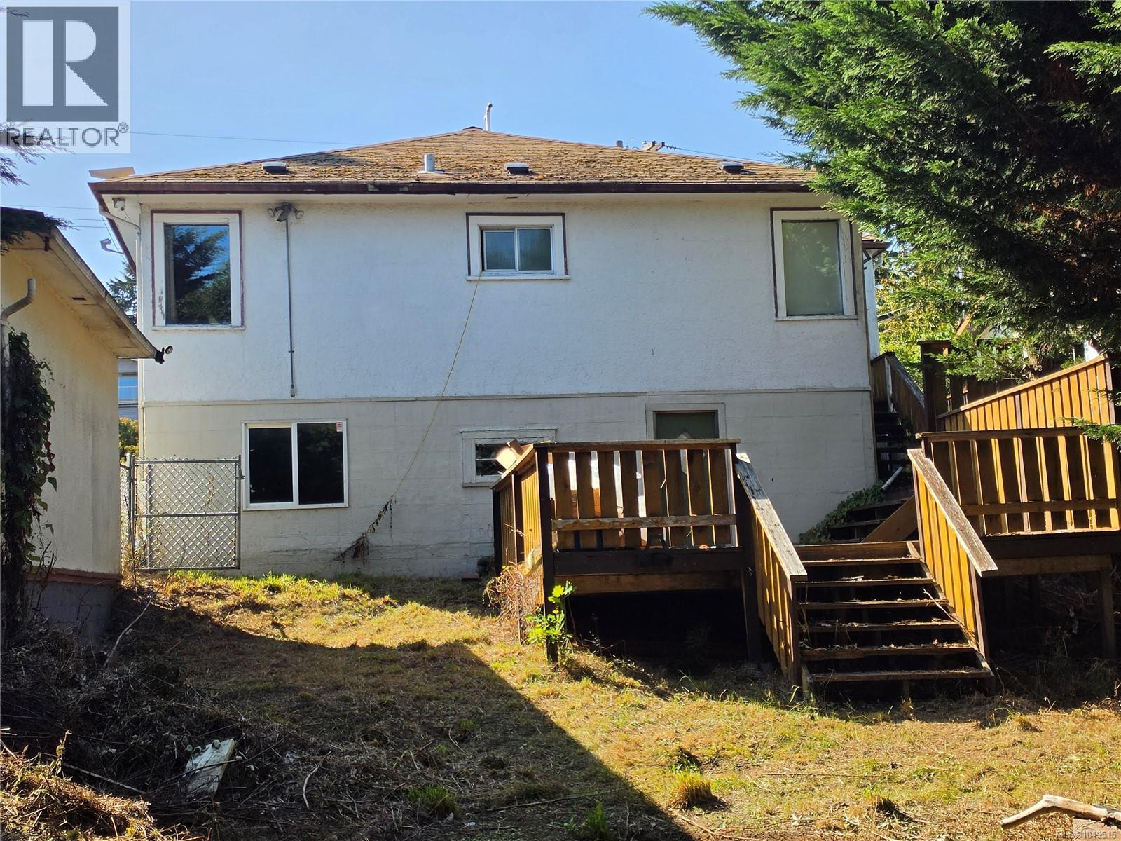 315 View St - Image 3