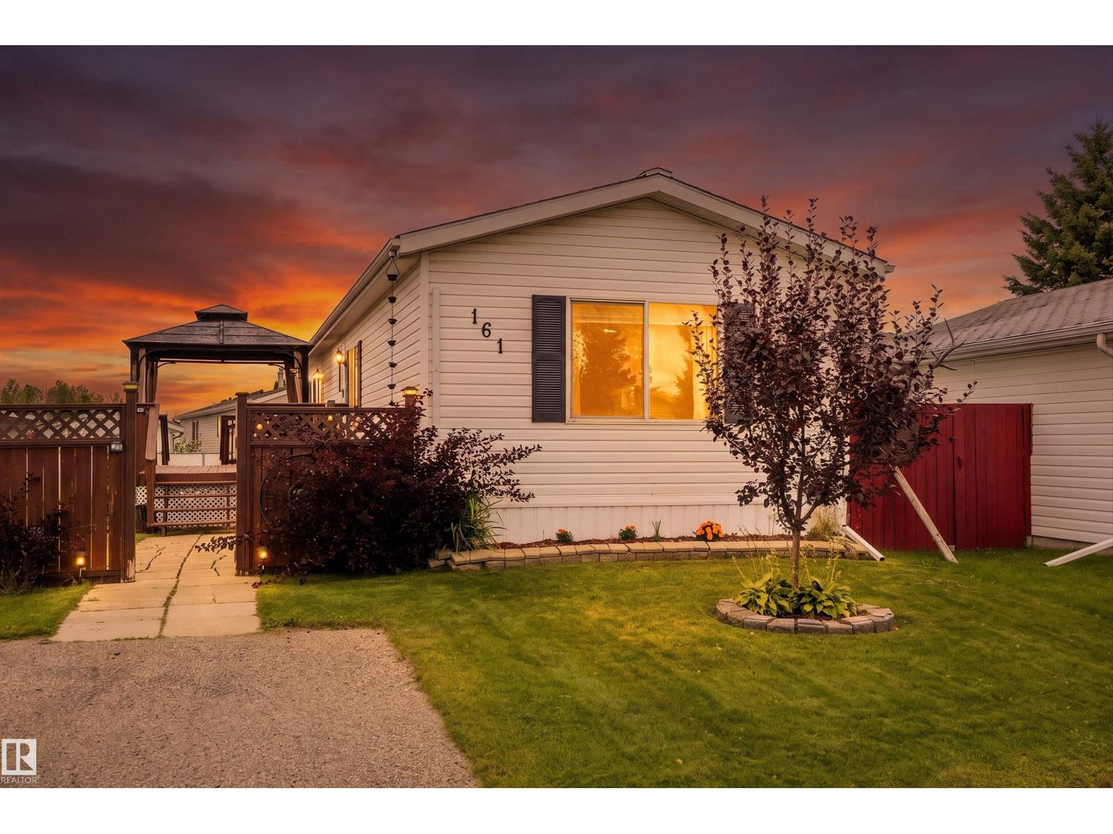 #161 3400 48 ST - 1