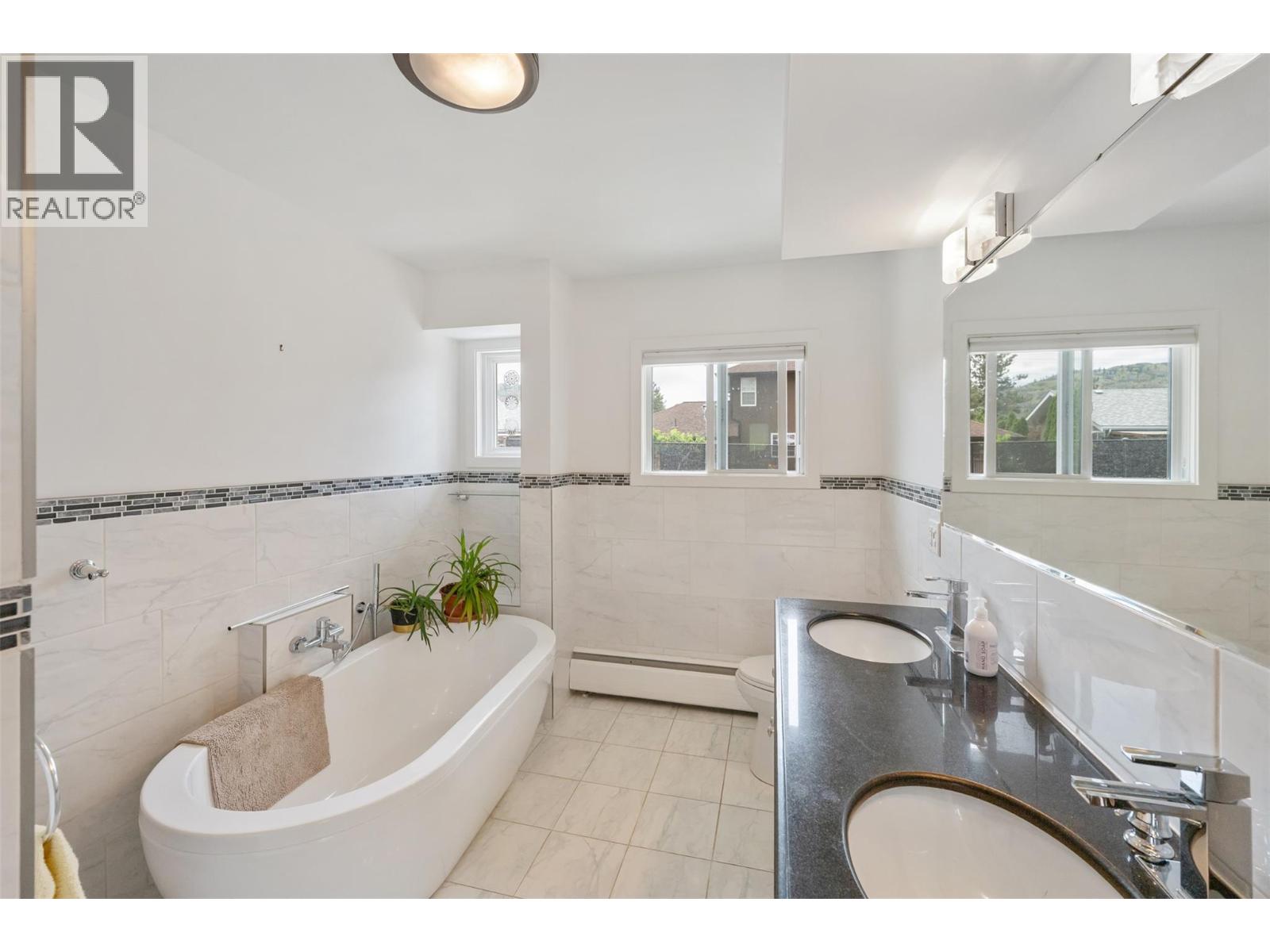 1322 Ridgedale Avenue, Penticton