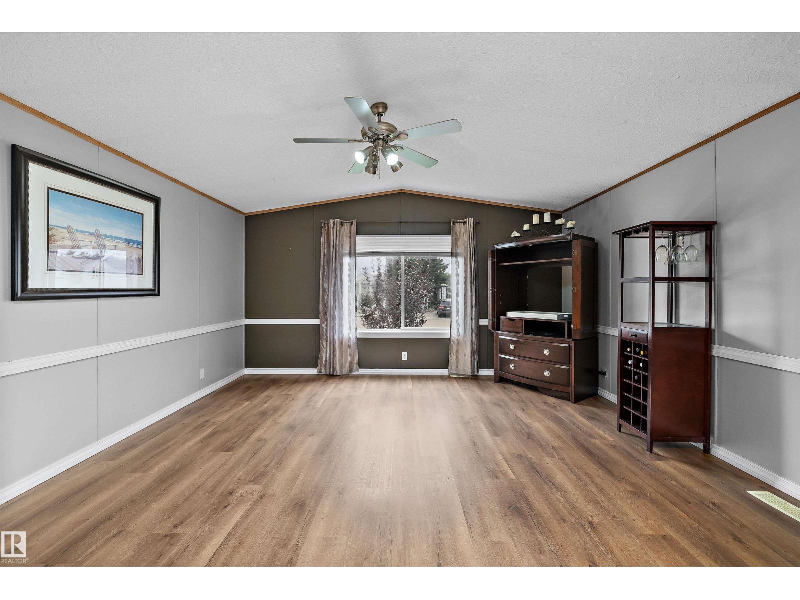 #161 3400 48 ST - 18
