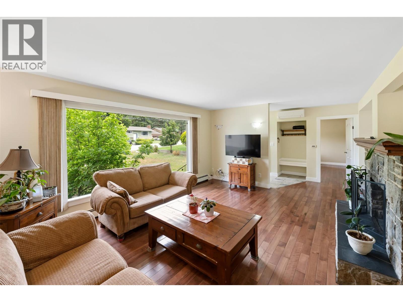 1322 Ridgedale Avenue - 3