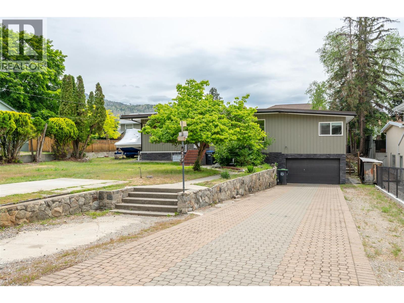 1322 Ridgedale Avenue - 64