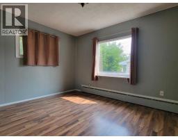 3pc Bathroom - 10215 106 Avenue, Grande Prairie, AB T8V1K2 Photo 7