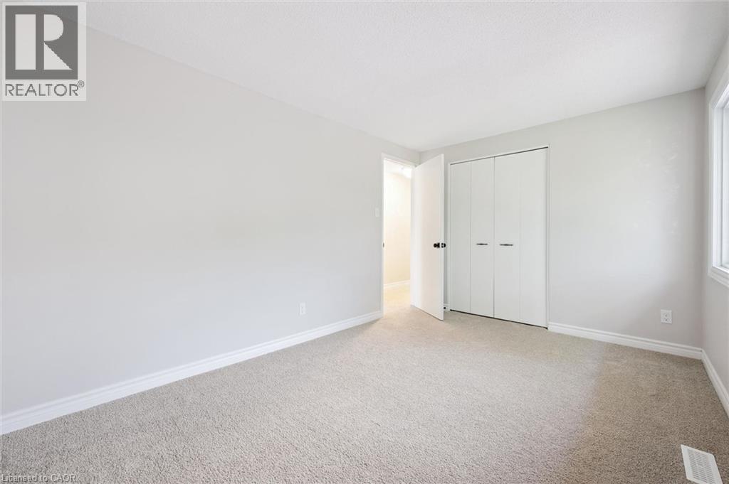 #40 375 KINGSCOURT Drive - Image 33