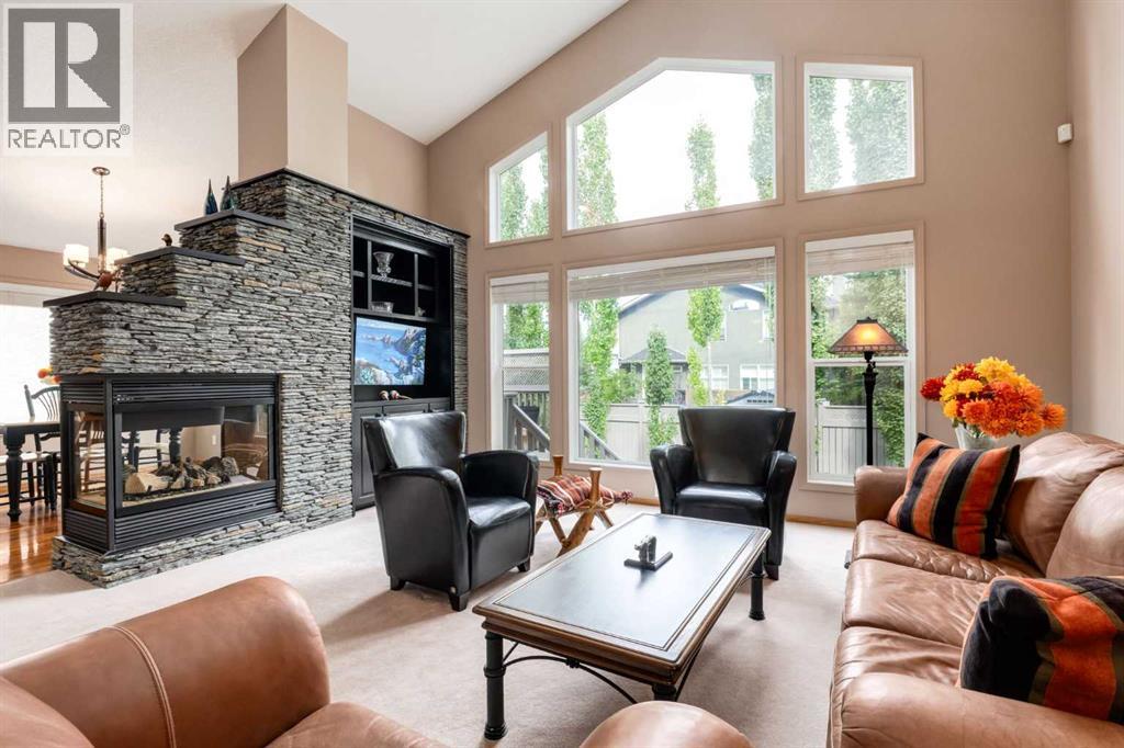 133 Strathlea Court SW, Strathcona Park, Calgary photo 3