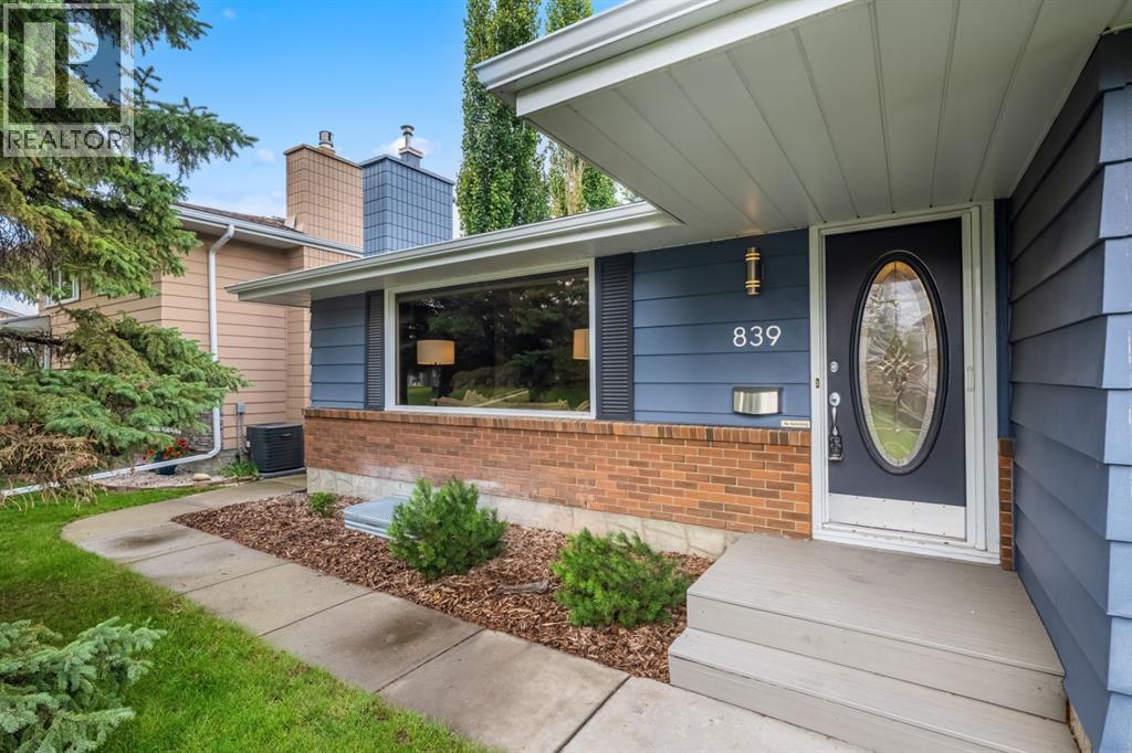 839 Lake Twintree Crescent SE, Lake Bonavista, Calgary photo 4