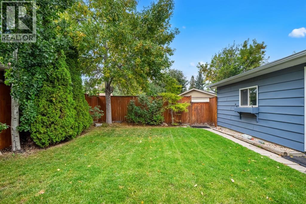 839 Lake Twintree Crescent SE - Image 40
