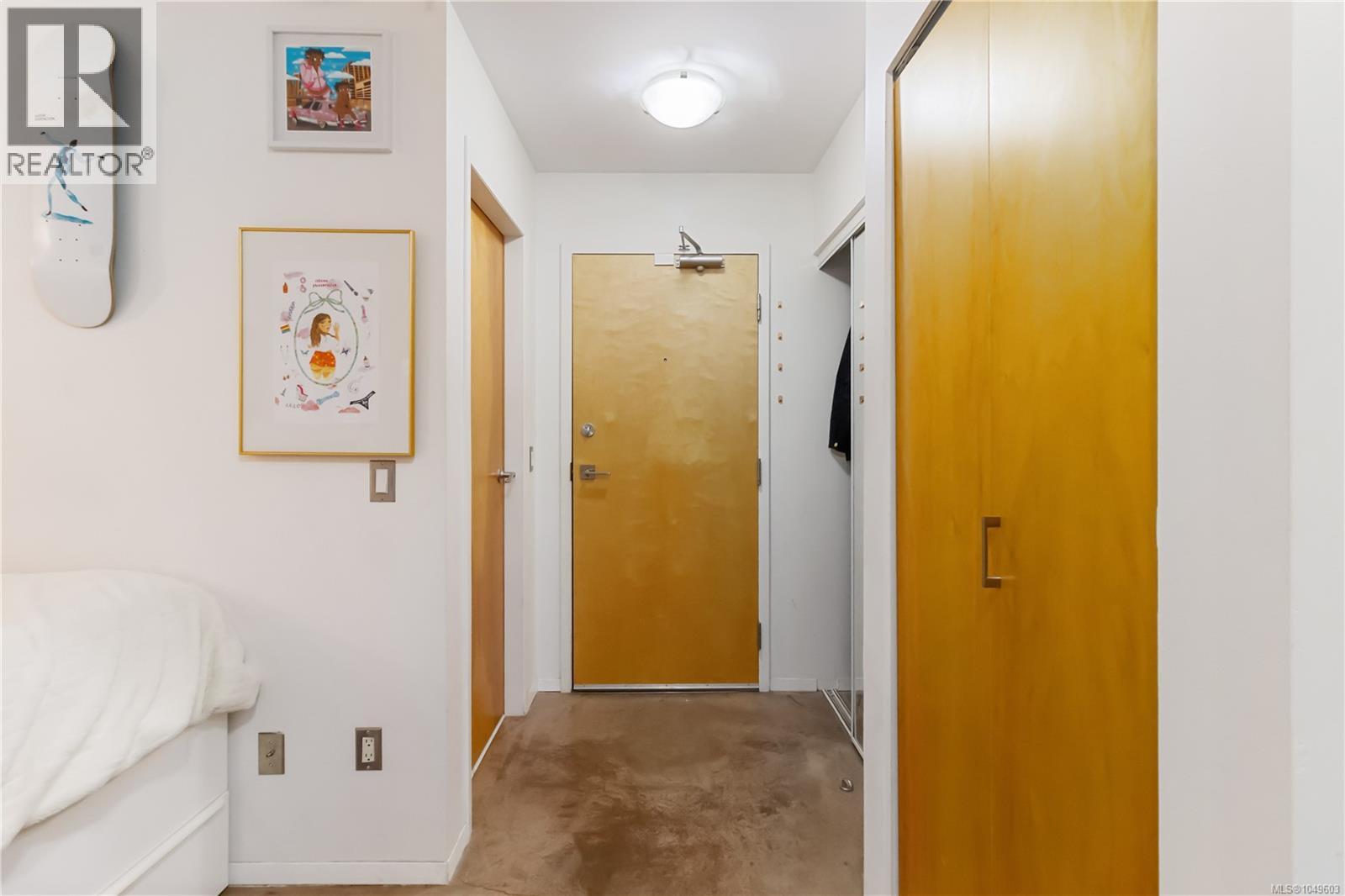 #301 932 Johnson St - 2