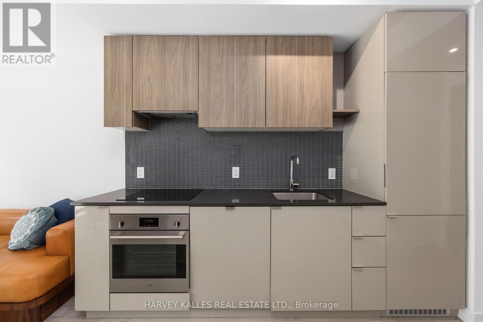 523 - 161 ROEHAMPTON AVENUE, Toronto (Mount Pleasant West) — photo 2