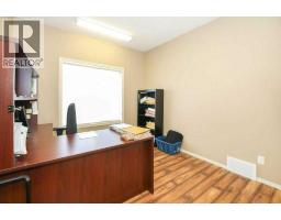 5209 49a Avenue, Bentley, AB T0C0J0 Photo 24