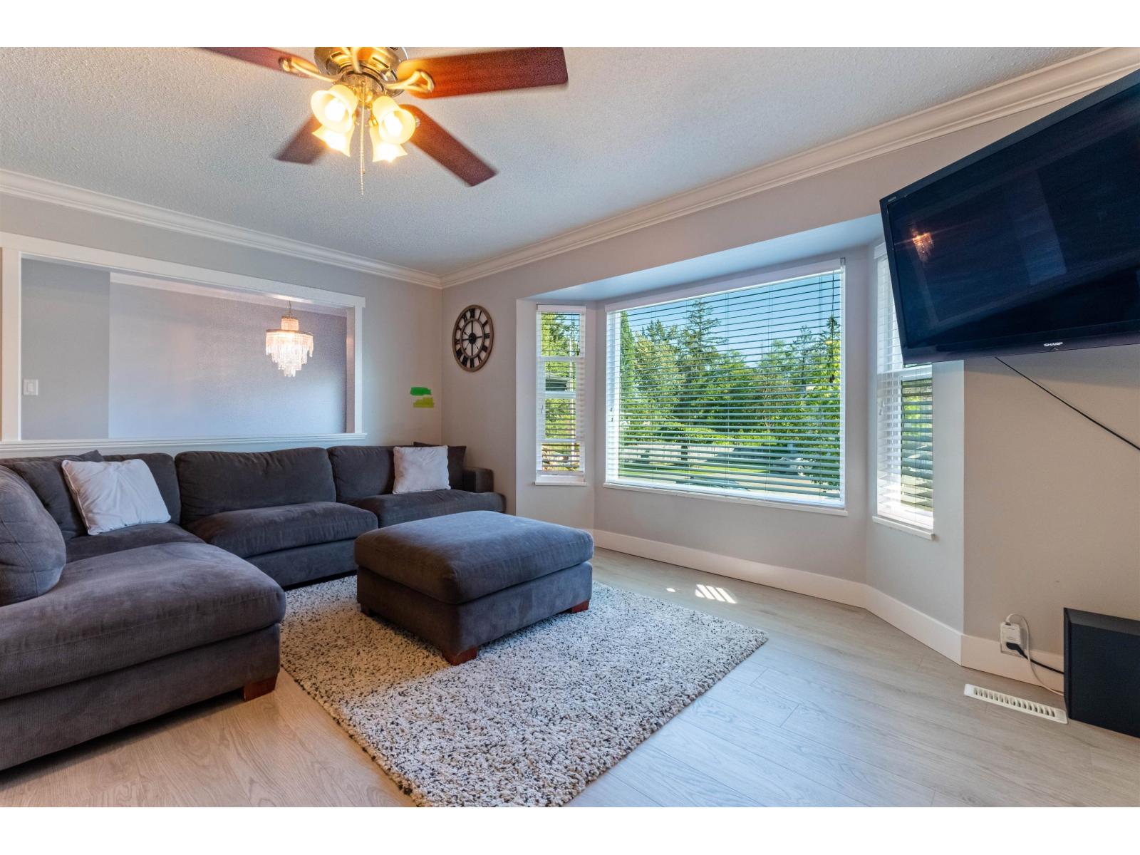 14917 92 AVENUE, Surrey — photo 3