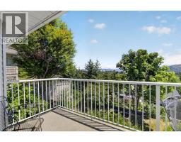 2272 Shannon Hills Drive, West Kelowna, BC V4T2P1 Photo 16