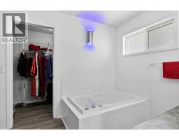 Full ensuite bathroom - 2272 Shannon Hills Drive, West Kelowna, BC V4T2P1 Photo 12