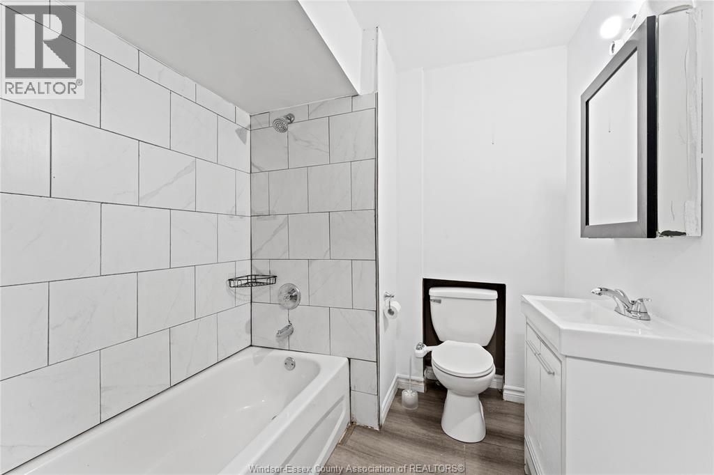 1320 GOYEAU - Image 11