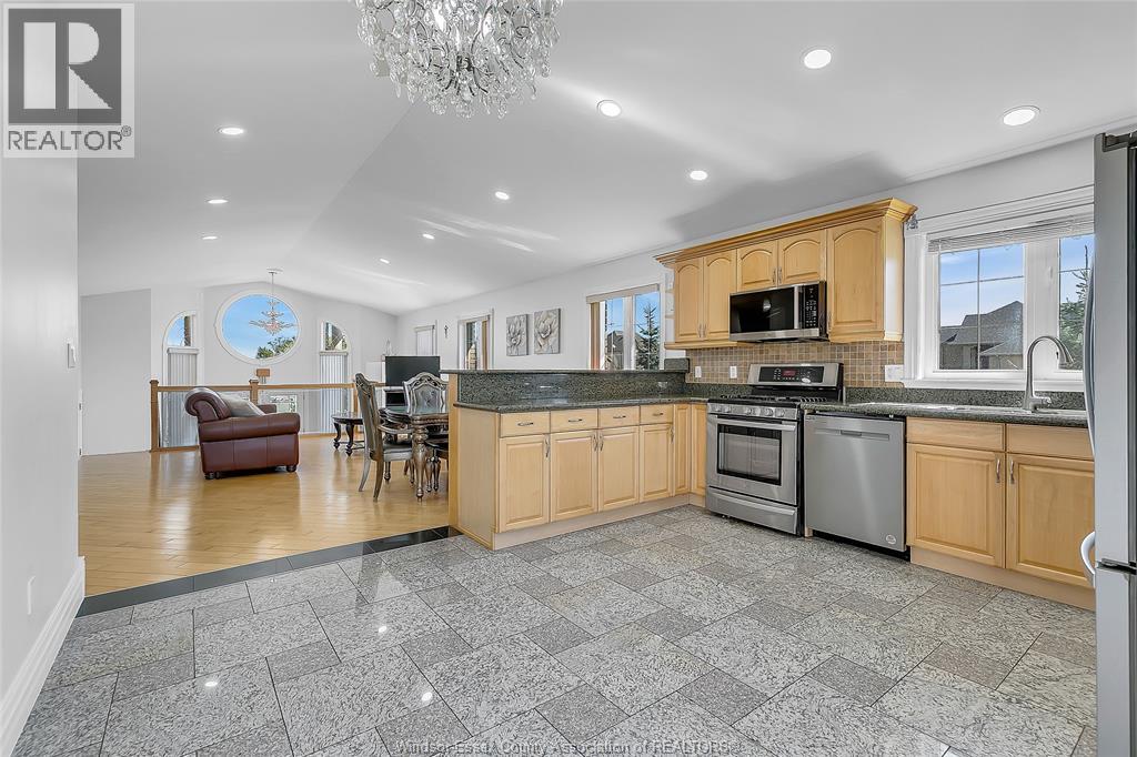 1377 GIRARD DRIVE - 10