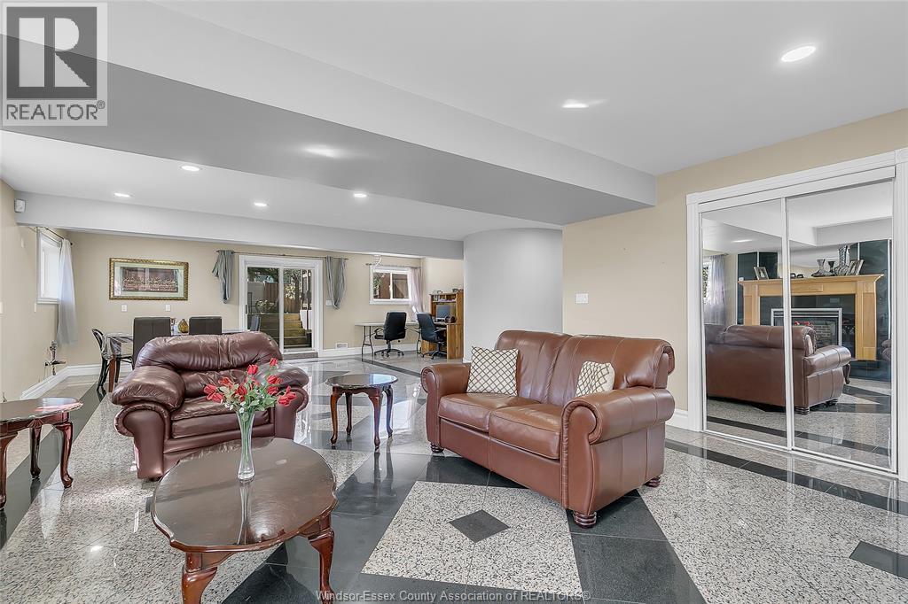 1377 GIRARD DRIVE - Image 24