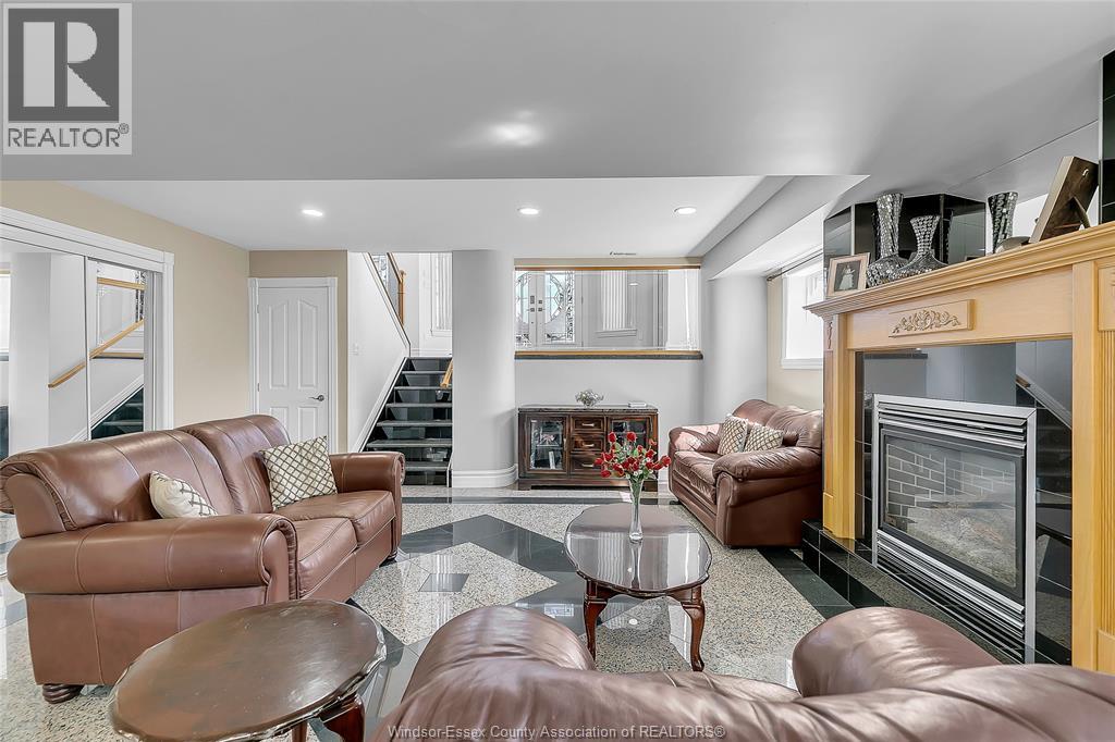 1377 GIRARD DRIVE - Image 27