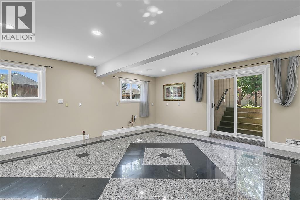 1377 GIRARD DRIVE - 28