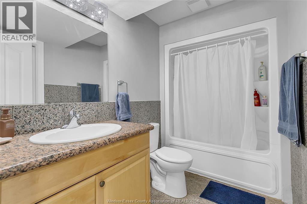 1377 GIRARD DRIVE - 33
