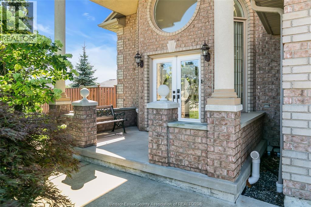 1377 GIRARD DRIVE, Lakeshore — photo 4