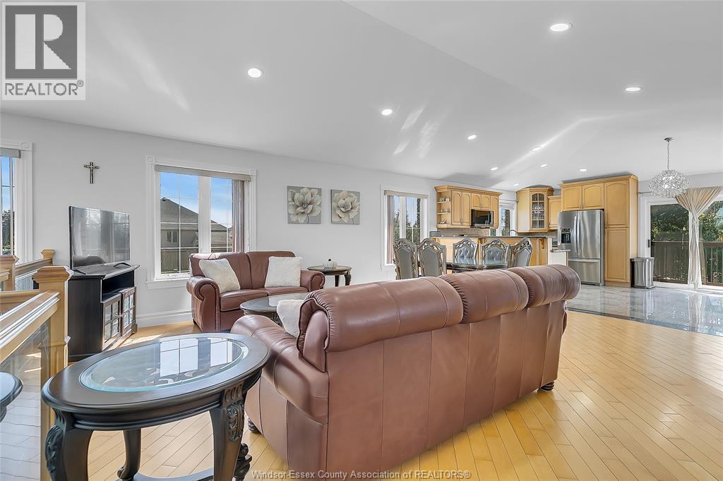 1377 GIRARD DRIVE, Lakeshore — photo 7