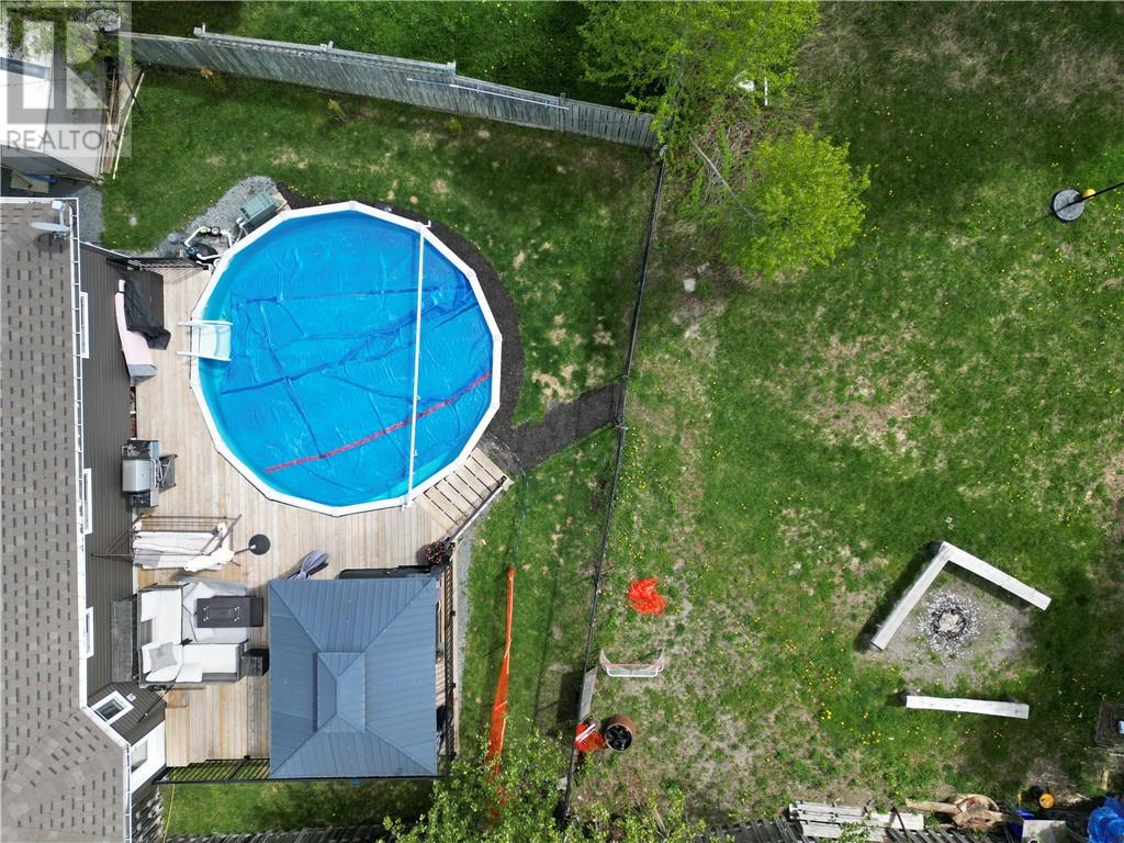 4343 Chateau Crescent - 38