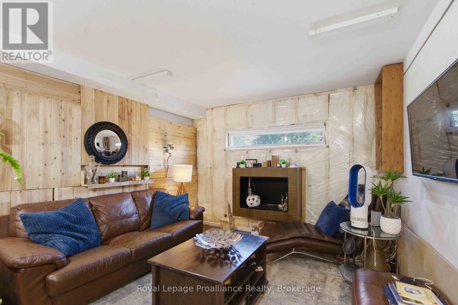 57 TRIPP BOULEVARD - Image 21