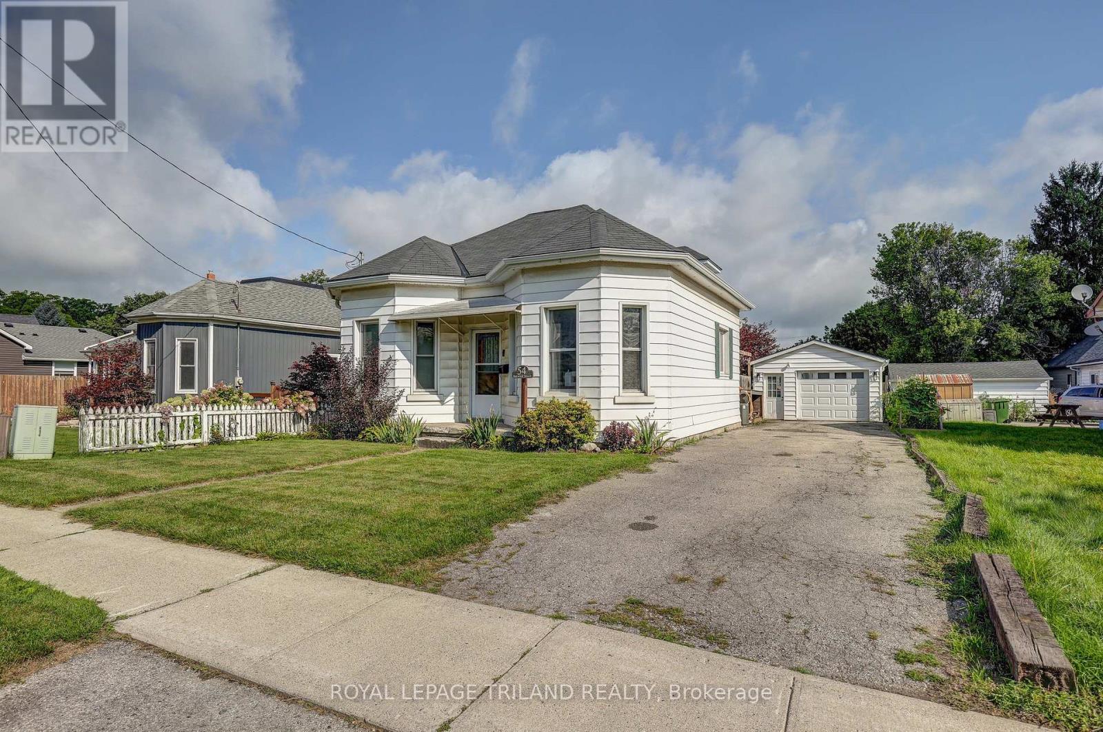 54 BARWICK STREET, St. Thomas — photo 2