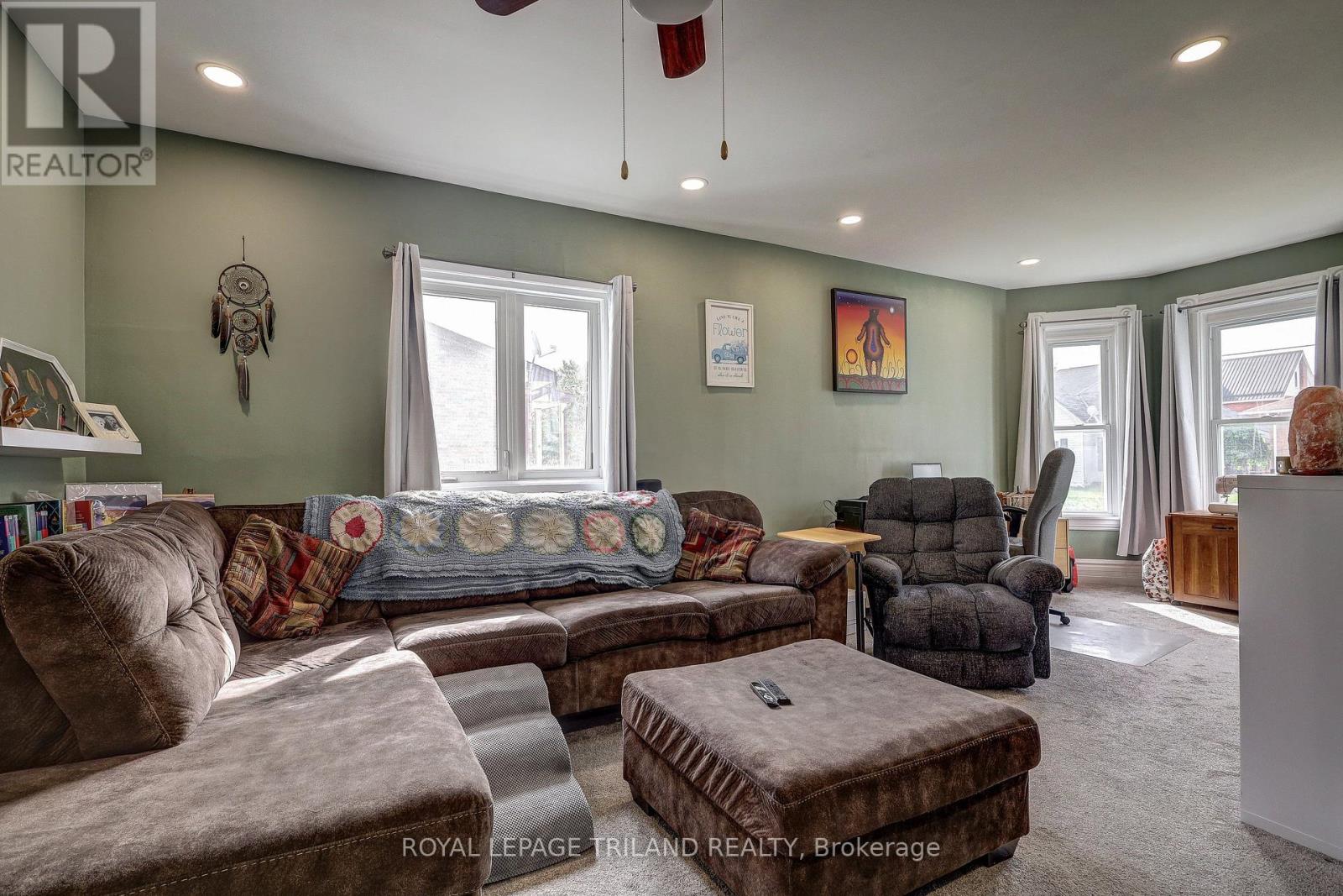 54 BARWICK STREET - Image 30