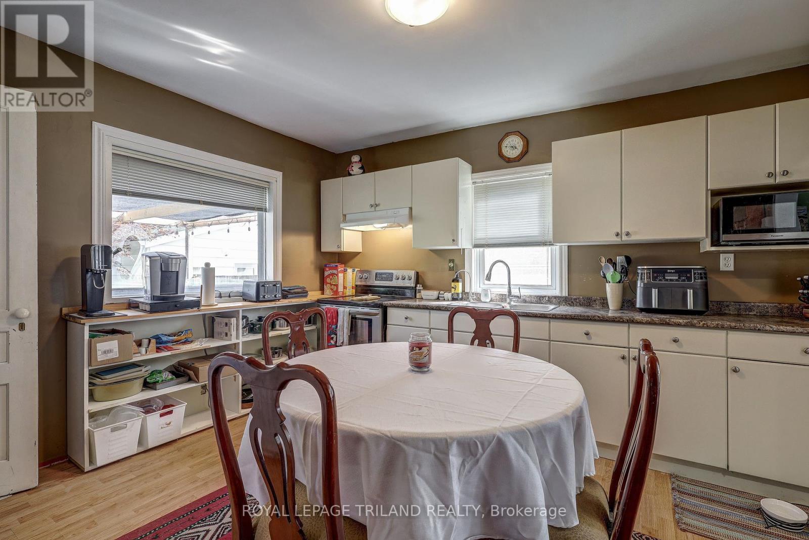 54 BARWICK STREET - 33
