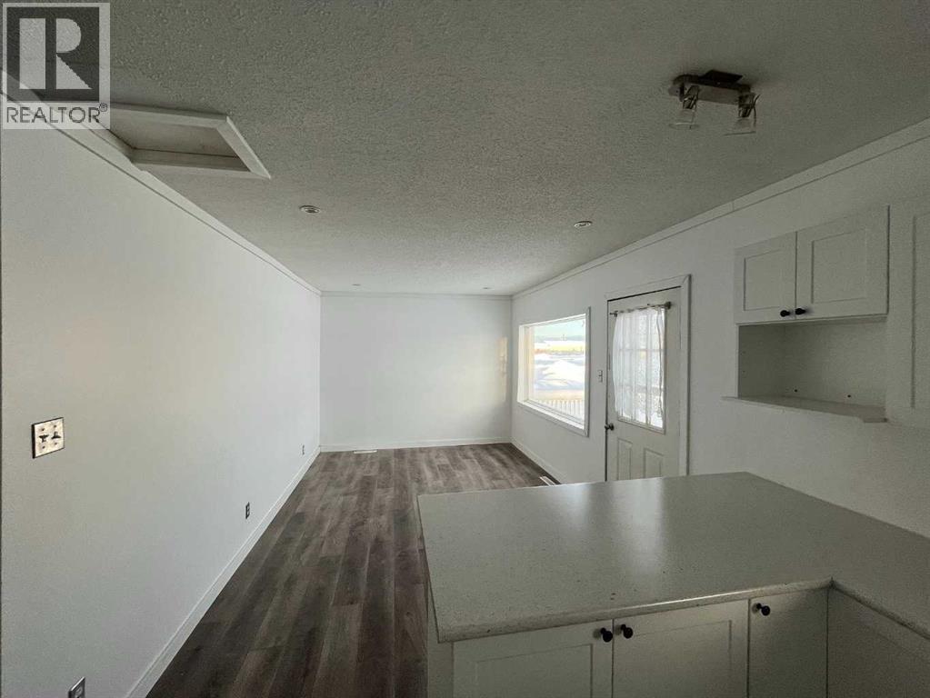 10104 99 Street, High Level — photo 4