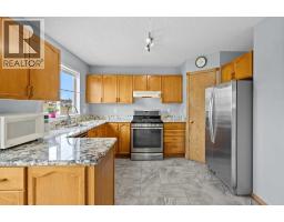 5pc Bathroom - 117 Hidden Spring Circle Nw, Calgary, AB T3A5H4 Photo 7