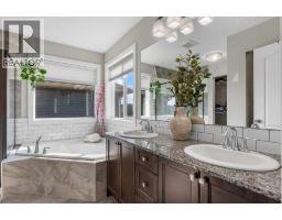 116 Kingsbury Close Se, Airdrie, AB T4A0R4 Photo 24