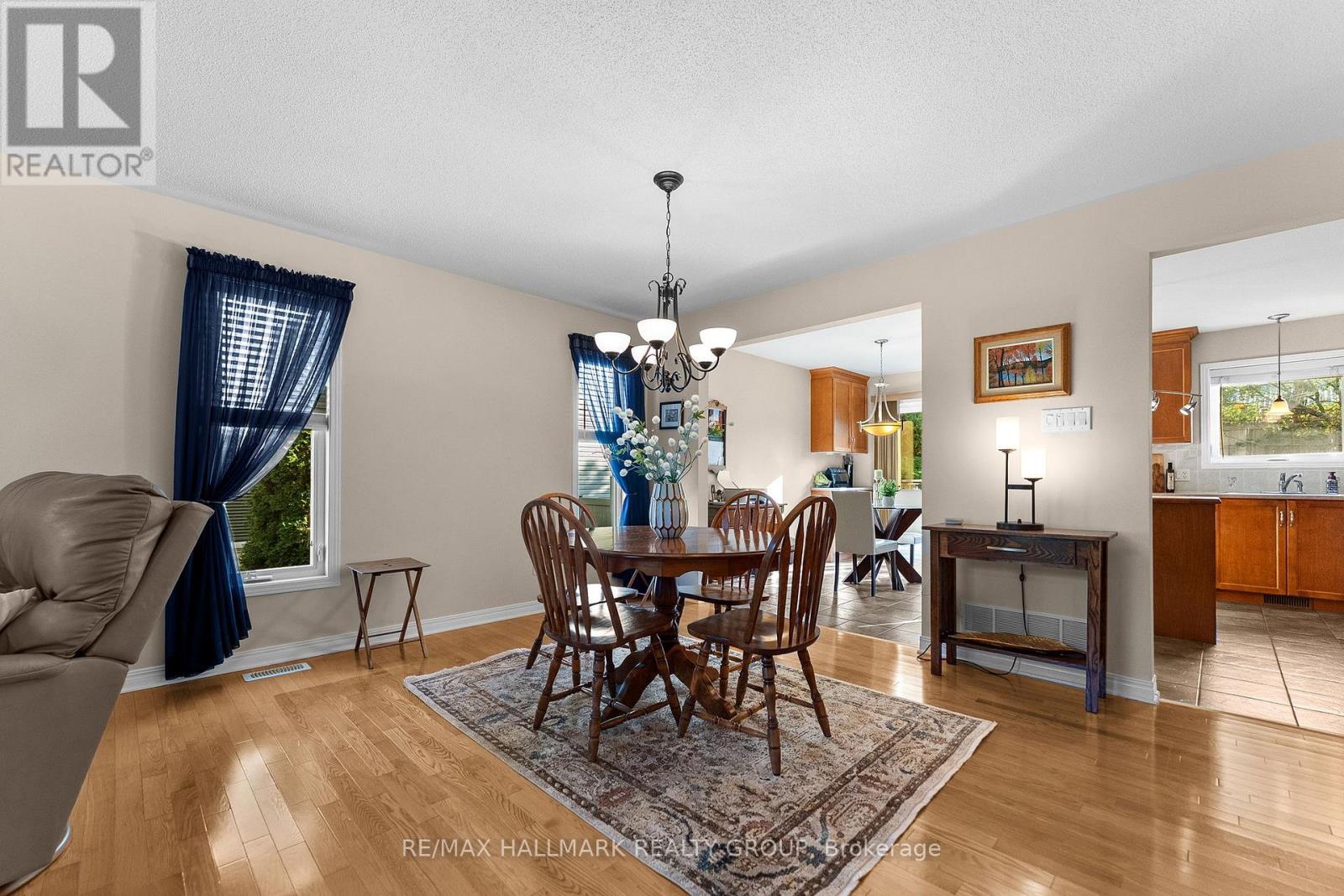 95 LLOYDALEX CRESCENT, Ottawa. Luxury613. By Peter Sagos - Image 11