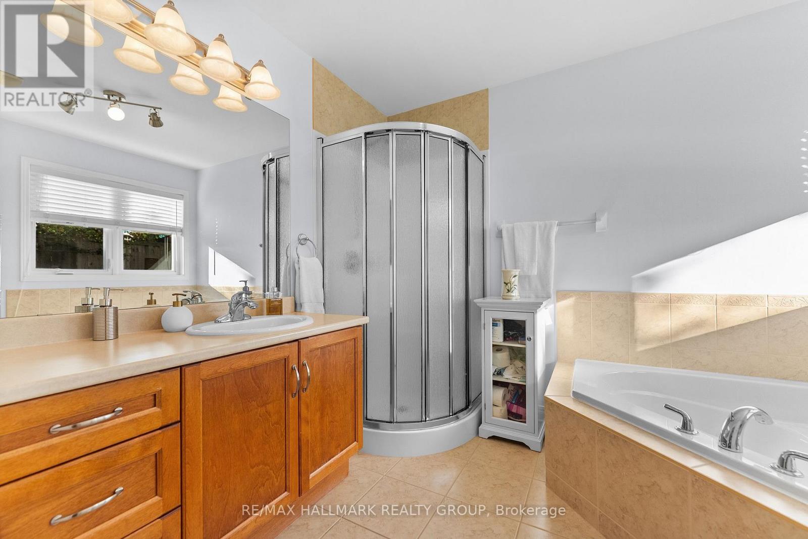 95 LLOYDALEX CRESCENT, Ottawa. Luxury613. By Peter Sagos - Image 19