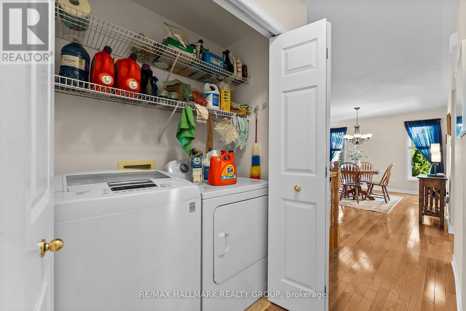 95 LLOYDALEX CRESCENT - 24