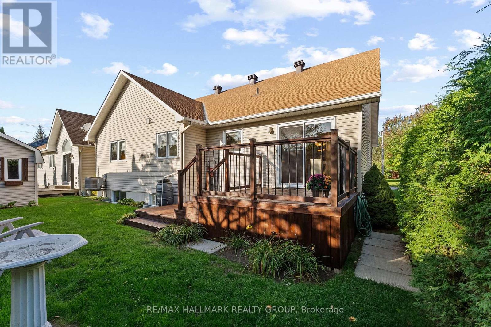 95 LLOYDALEX CRESCENT, Ottawa. Luxury613. By Peter Sagos - Image 33