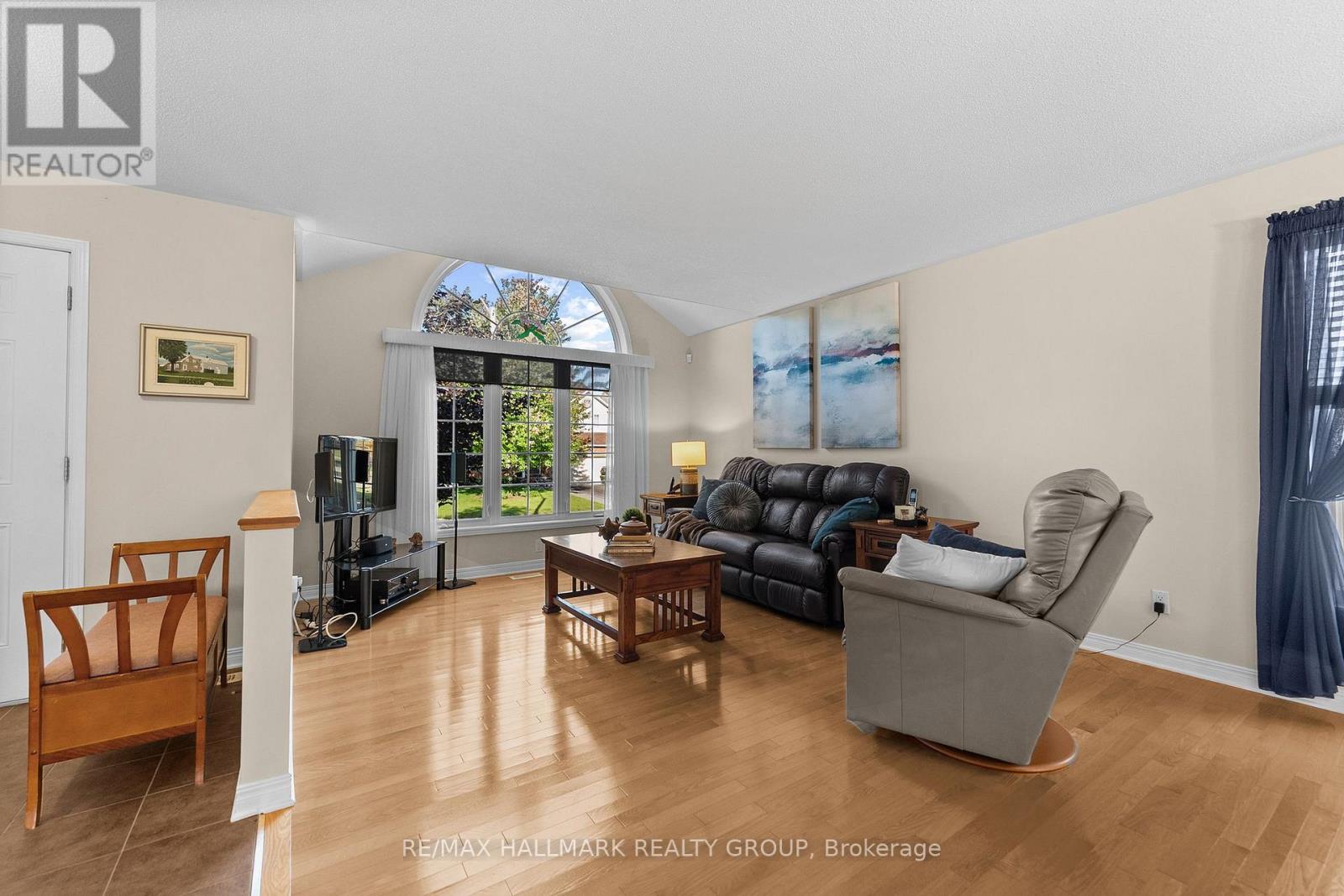 95 LLOYDALEX CRESCENT, Ottawa — photo 9